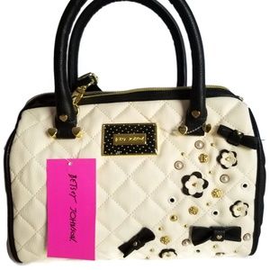 *Sale* Betsey Johnson Crossbody